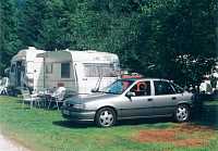 Vorschaubild: Camping Langenwald in Freudenstadt In der Hauptsaison werden auch die Plätze auf der Campingwiese an Caravans und Mobile vergeben. Stromanschlüsse sind auch hier vorhanden
