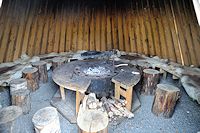 Vorschaubild: Kolgårdens Stugby & Camping in Lövliden bei Vilhelmina im Feuerzelt